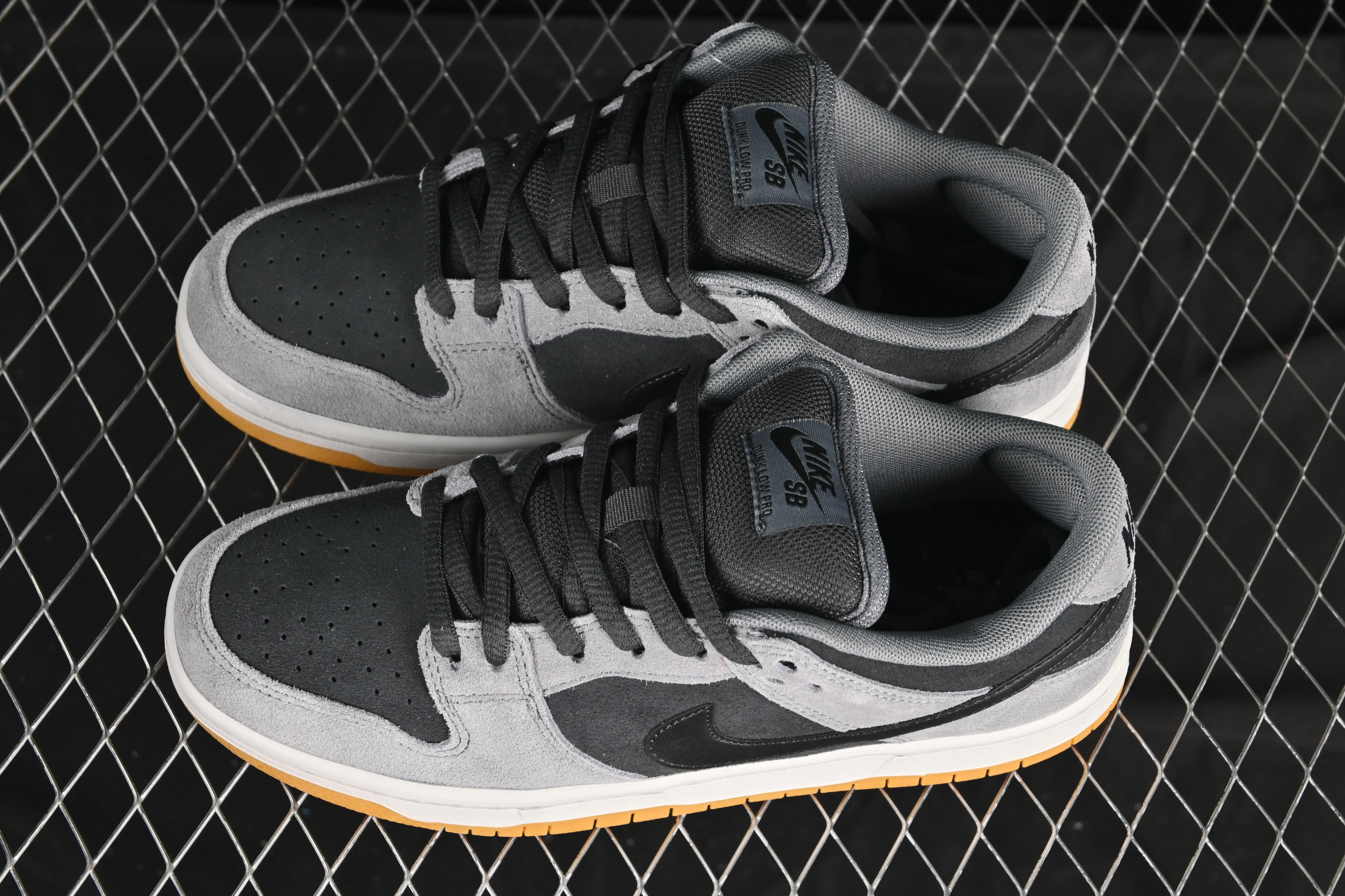All categories Nk SB Dunk series Nk SB Dunk Low low-top sneakers Nike SB Dunk Low black gray low-top casual sneakers HF3063-001